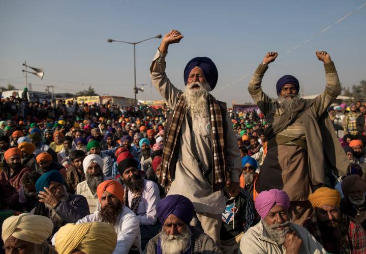 Farmers shout slogans as they participate in a protest at the Delhi Singhu border in Delhi, India on Dec. 18, 2020. Anindito Mukherjee—Getty Images